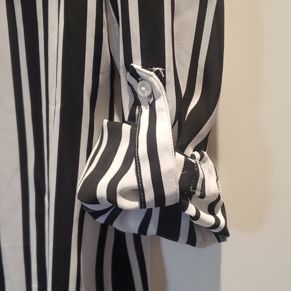 Sheer blouse - Picture 2 of 3